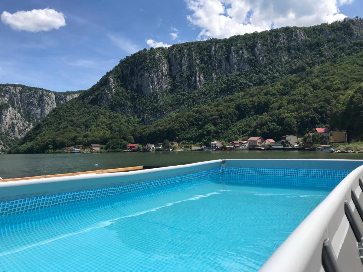 Casa Panoramic Villa Dubova Buitenkant foto